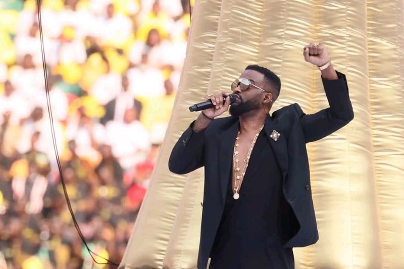 Fally Ipupa (c)