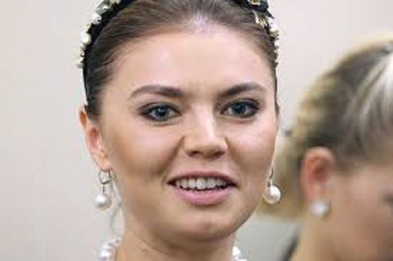 Poutine : le salaire énorme de sa compagne, Alina Kabaeva enfin dévoilé