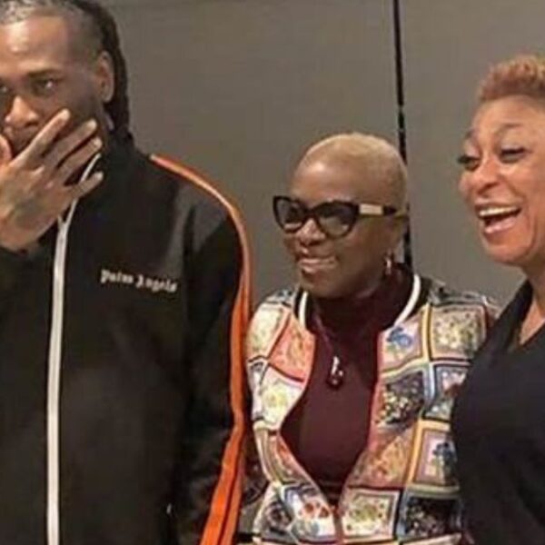 Angelique Kidjo très touchée le message poignant de la chanteuse à la mère de Burna Boy