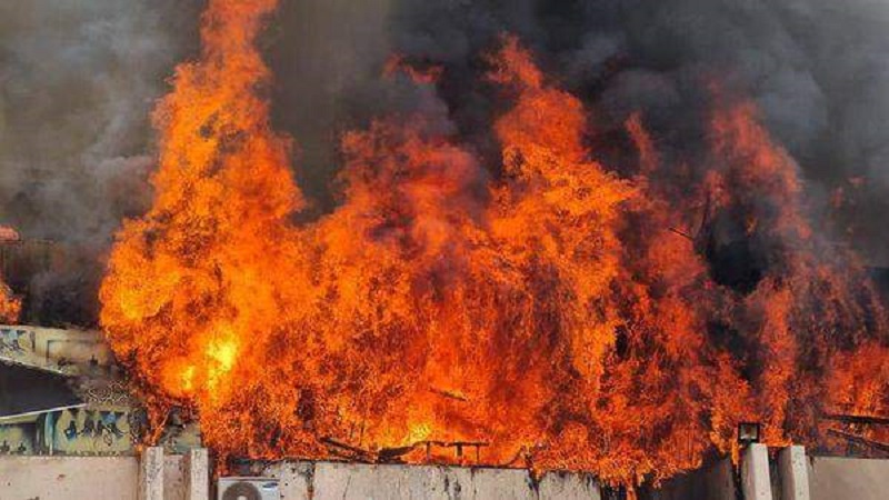 énorme incendie au Stade omnisports de Bangui 1