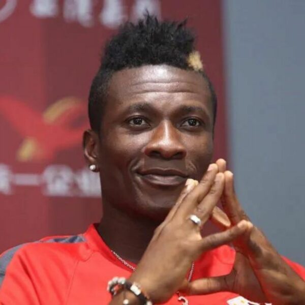 Asamoah Gyan Je n’ai jamais fumé de marijuana ni bu d’alcool de ma vie, mais j’ai fumé…, la star surprend