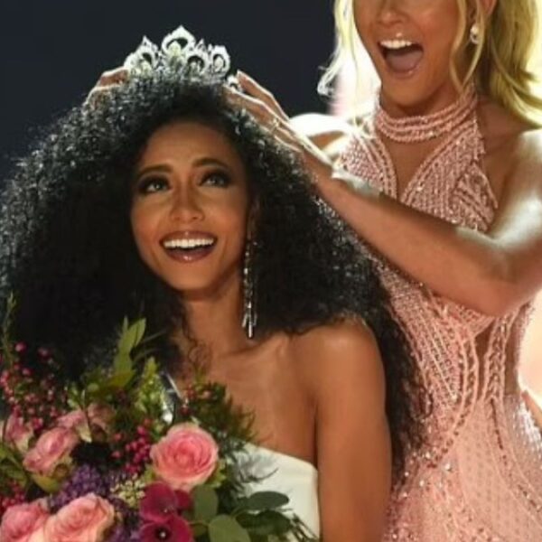 Cheslie Kryst  Au moment où vous aurez cela, je ne serai plus en vie ; la lettre déchirante de la Miss USA avant de se suicider