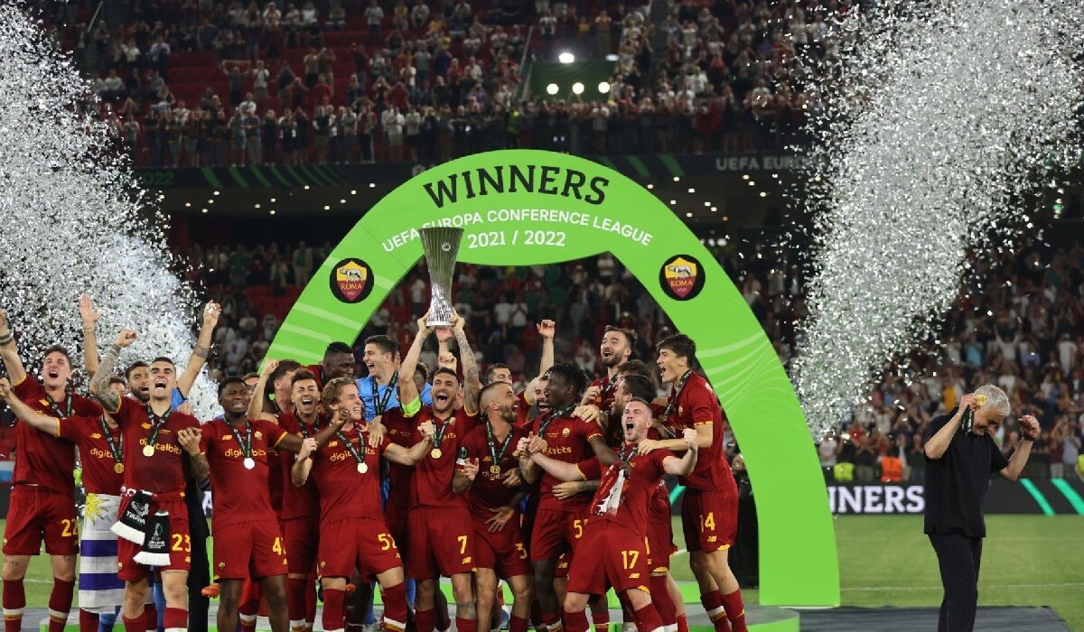 Ligue Europa Conférence L'AS Roma l'emporte devant le Feyenoord Rotterdam