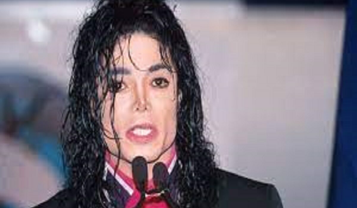 Michael Jackson : la famille du chanteur demande la restitution d'1 million de dollars de biens qui auraient été dérobés chez lui