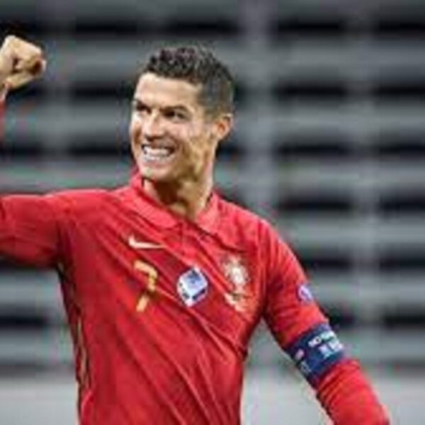 Cristiano Ronaldo forte promesse