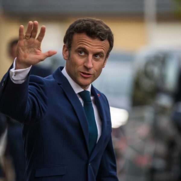 Fiasco de la finale de la LdC Macron sort du silence et demande la transparence