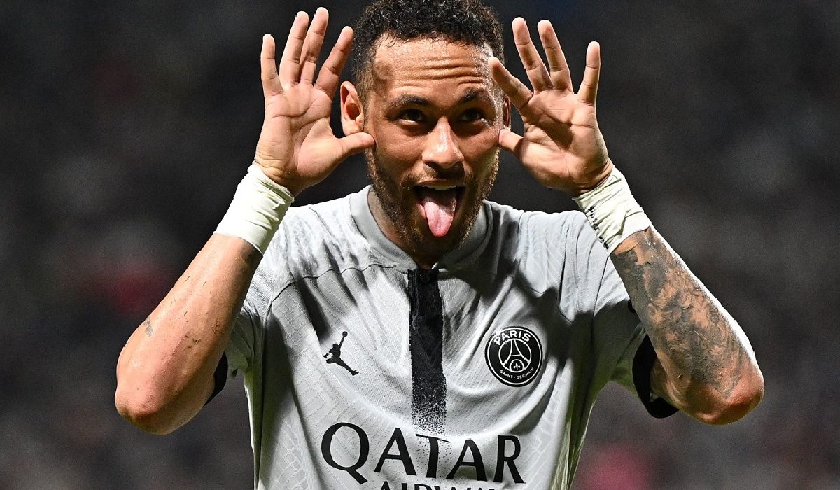 Neymar a-t-il triché au Japon Cette vidéo de la star fait jaser