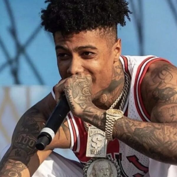 Blueface quand le rappeur bat physiquement sa petite amie en public (vidéo)