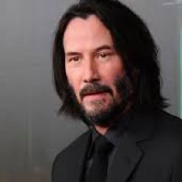 Keanu Reeves la star fait une belle surprise à un couple pour leur mariage (Photo)