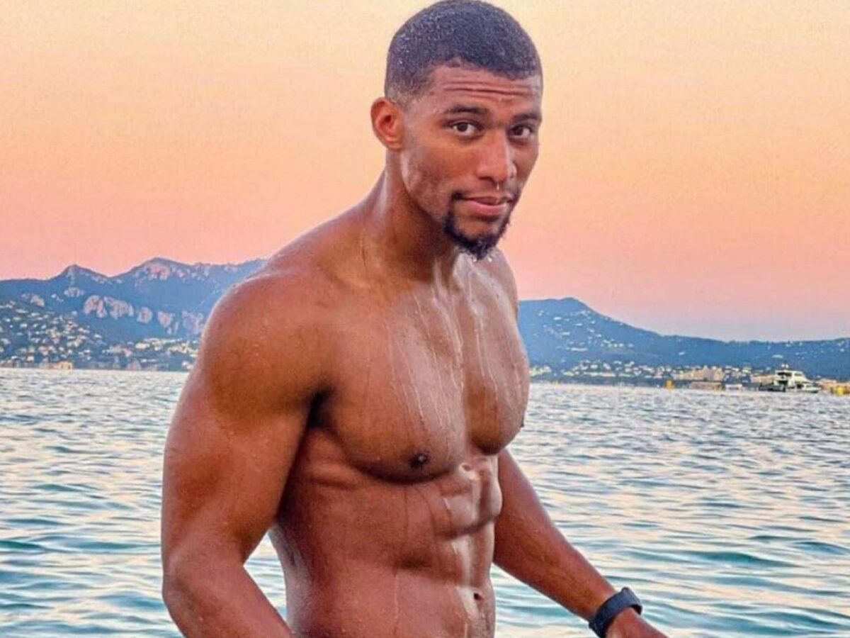 Abou Retourne Avec Sa Femme Abou Diaby pris la main dans le sac : "Je me suis fait taper le cul...  c'était désagréable", l'influenceur rattrapé par une sale affaire en pleine  polémique (vidéo) - L-FRII
