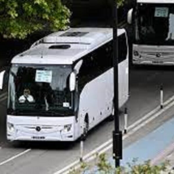 Des dirigeants du monde doivent prendre un bus pour les ...