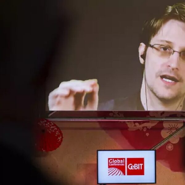 Guerre en Ukraine Poutine octroie la nationalité russe au lanceur d’alerte Edward Snowden