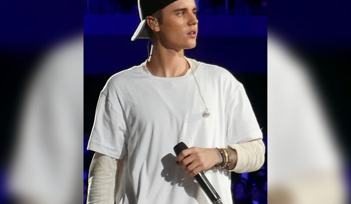 Justin Bieber souffrant de paralysie partielle du visage le chanteur stoppe sa tournée mondiale