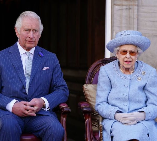 Décès d'Elizabeth II : voici le patrimoine colossal que la Reine lègue au futur roi Charles III