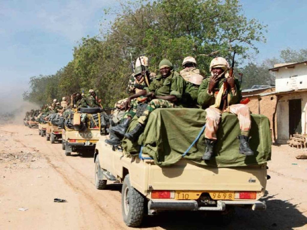 Armée Accusée Civils