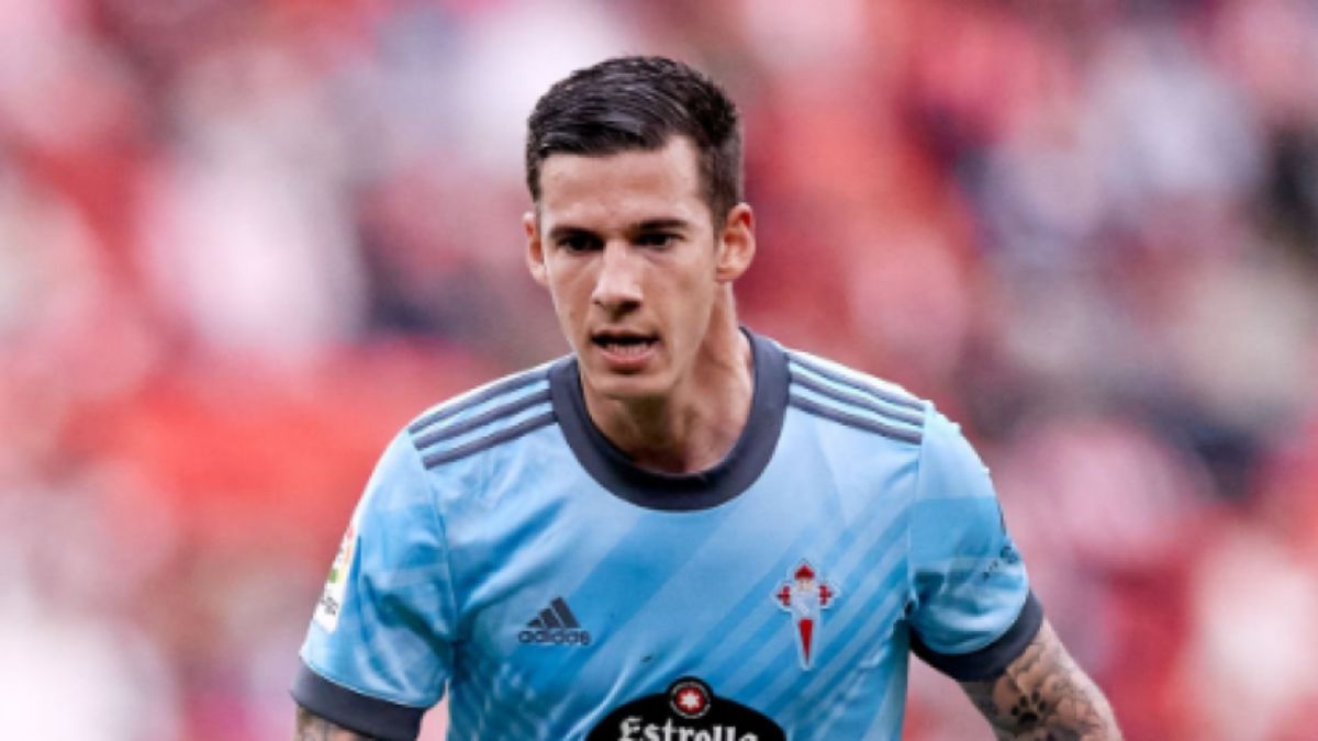 Santi Mina