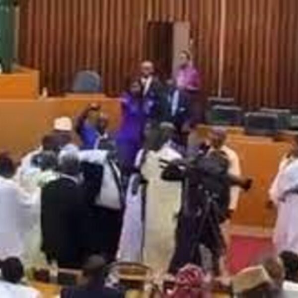 Senegal bagarre parlement députés