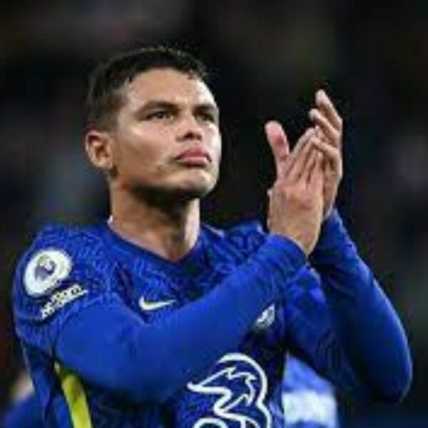 Thiago Silva la star de football annonce sa retraite