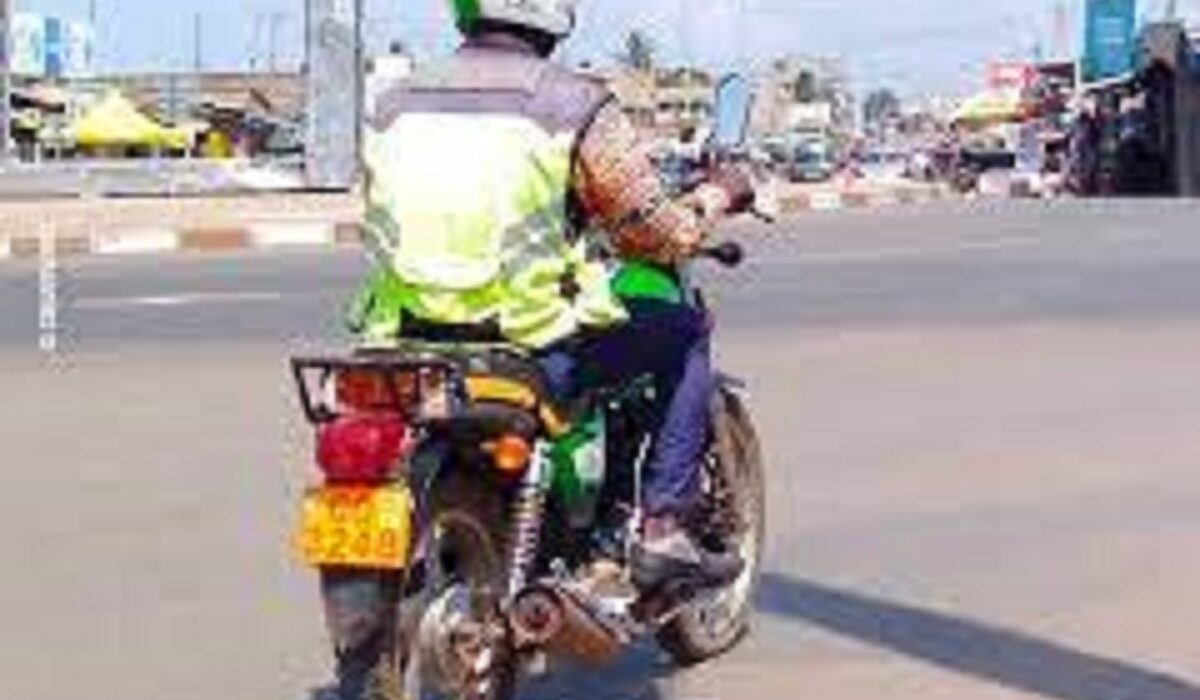 officier police conduire moto