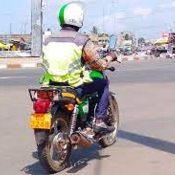 officier police conduire moto