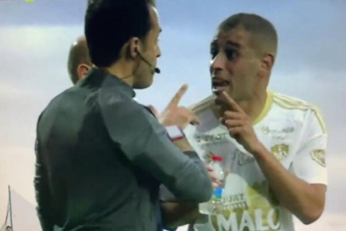 Islam Slimani traité de sale Arabe Le joueur dénonce une insulte raciste