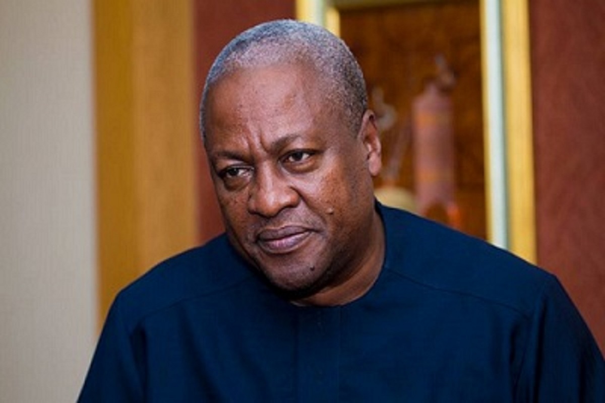 Mahama : l'ancien président accueille son 1er petit-enfant le jour de son anniversaire (photos)