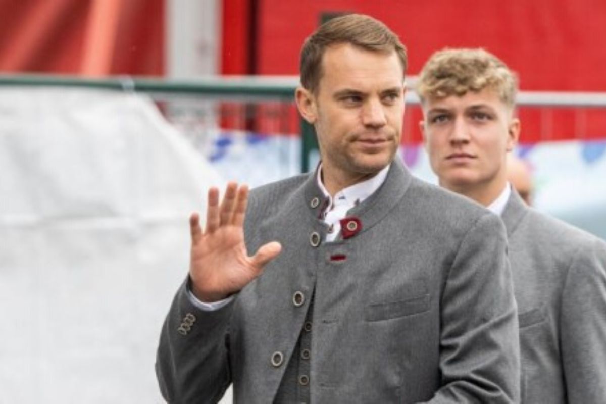 Manuel Neuer Nous prenons une douche plusieurs fois par jour... ; la liaison inattendue entre le gardien allemand et la joueuse de tennis Angelique Kerber