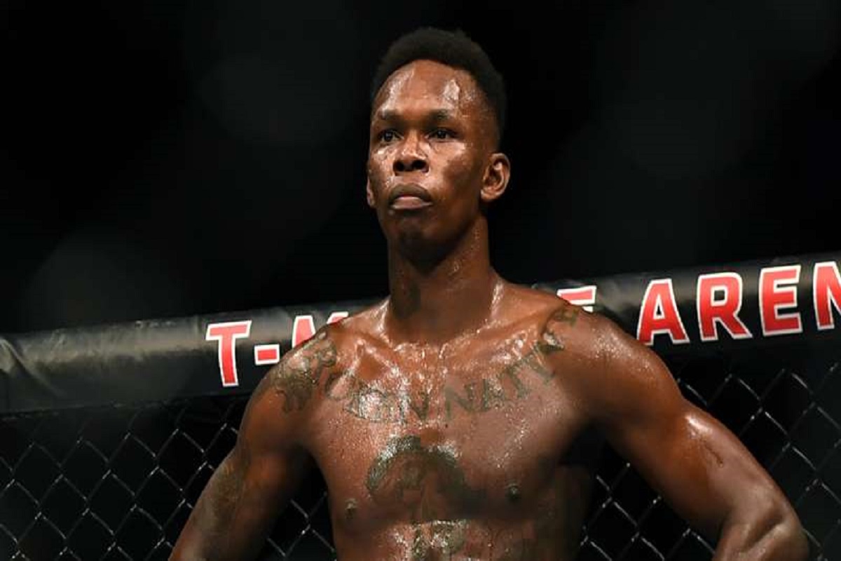 Israel Adesanya la star de l'UFC arrêtée à l'aéroport de New York !