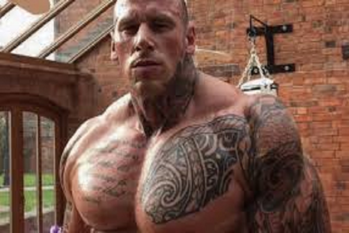 Martyn Ford géant culturiste