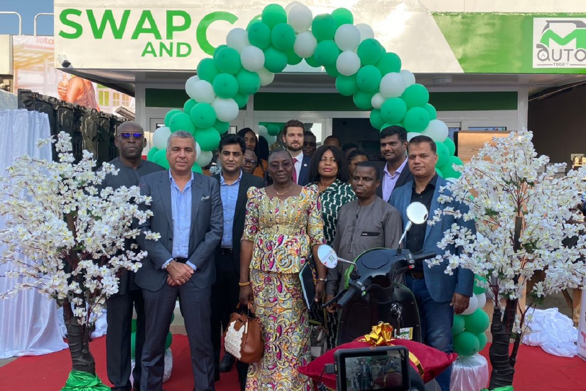 Togo M auto lance avec Totalenergies swap n go