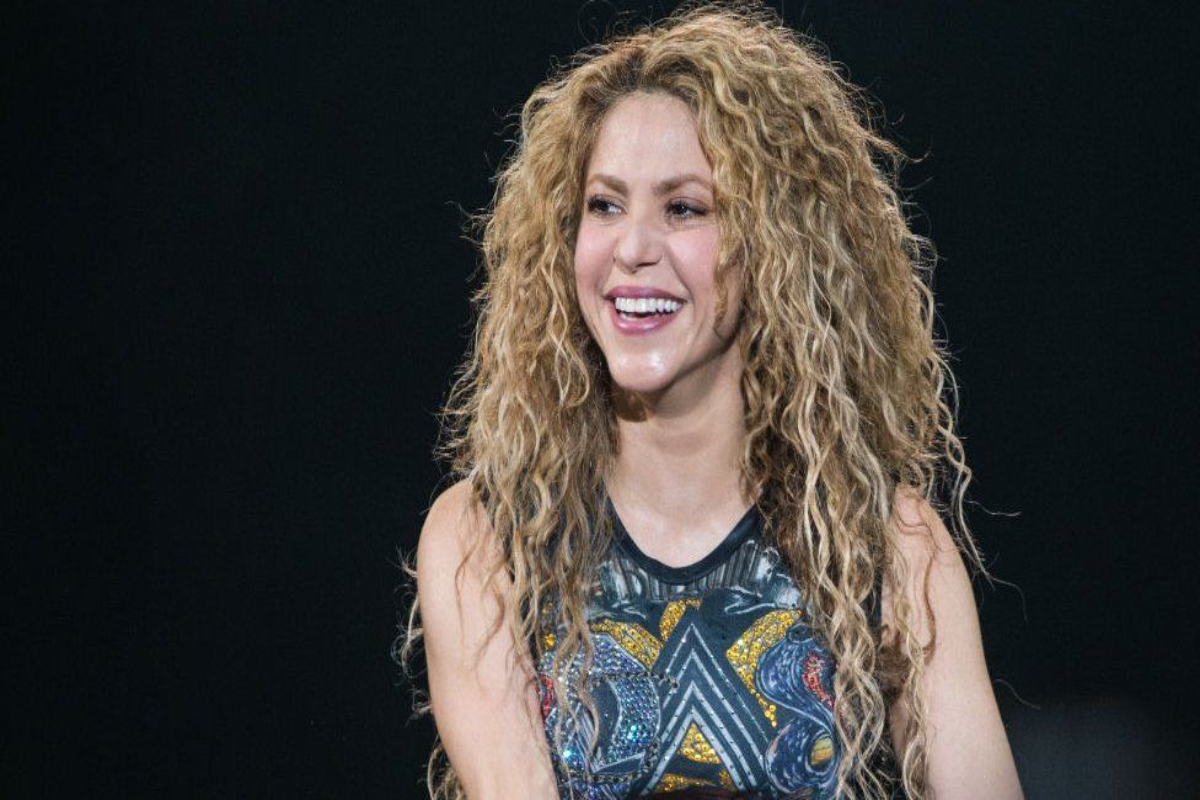 Shakira prend à Piqué