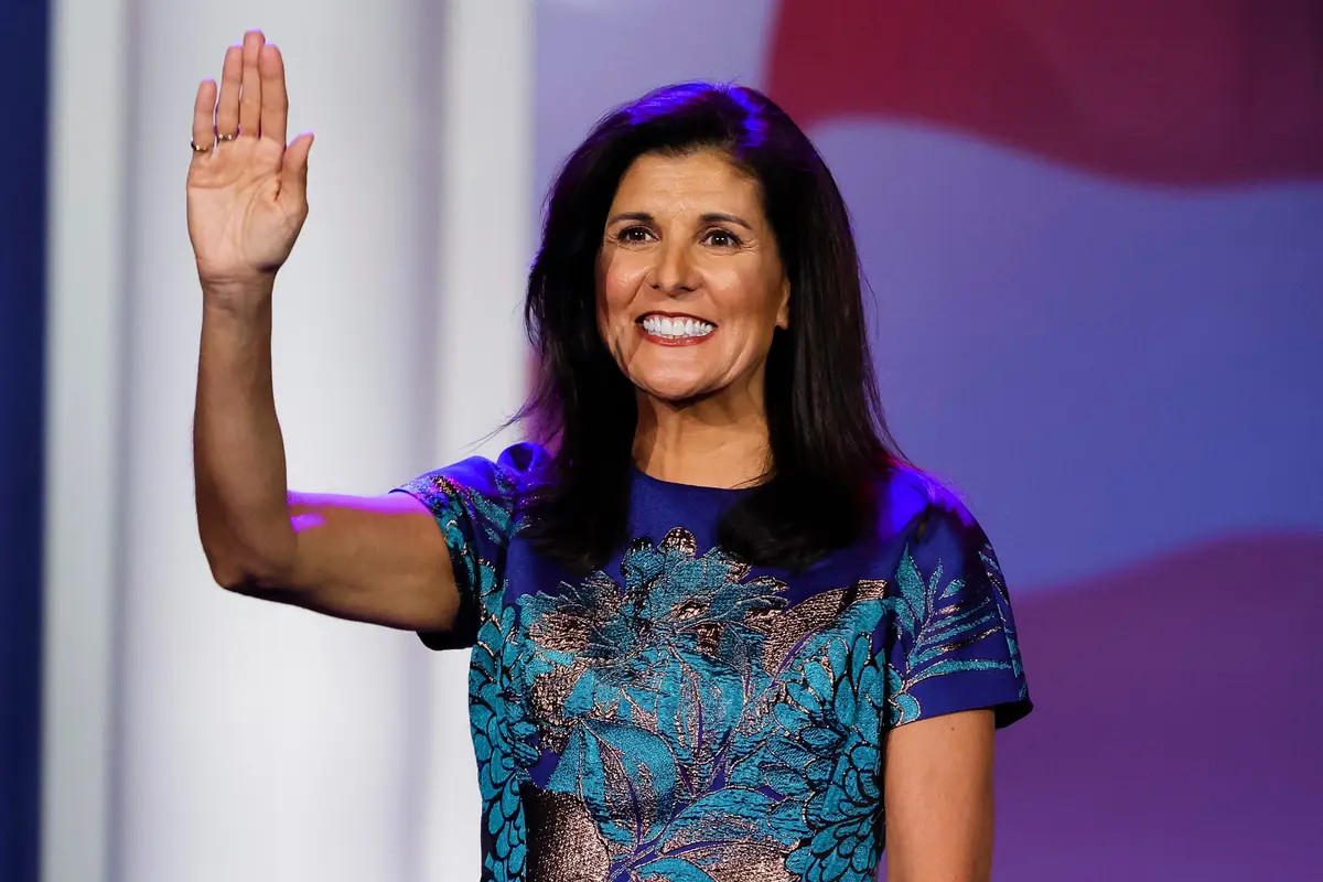 Présidentielle américaine de 2024 : Qui est Nikki Haley, la candidate républicaine qui s’apprête à défier Donald Trump