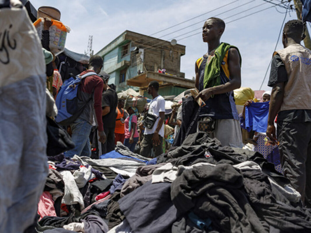 Un énorme incendie détruit le principal marché de vêtements de seconde main du Ghana