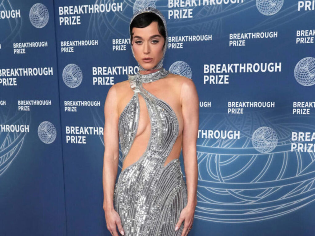Katy Perry : la célèbre chanteuse profite des faveurs de Jeff Bezos pour accomplir un acte grandiose