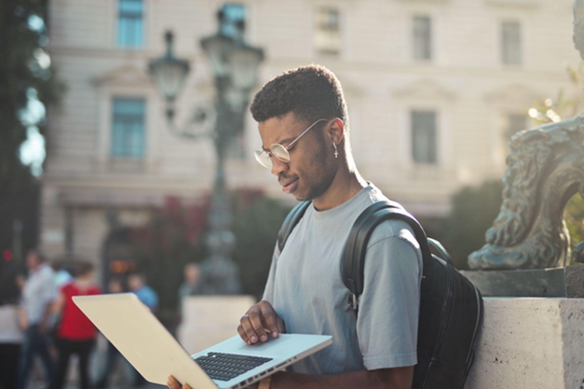 Comment devenir testeur de casino en ligne une activité secondaire pour les étudiants