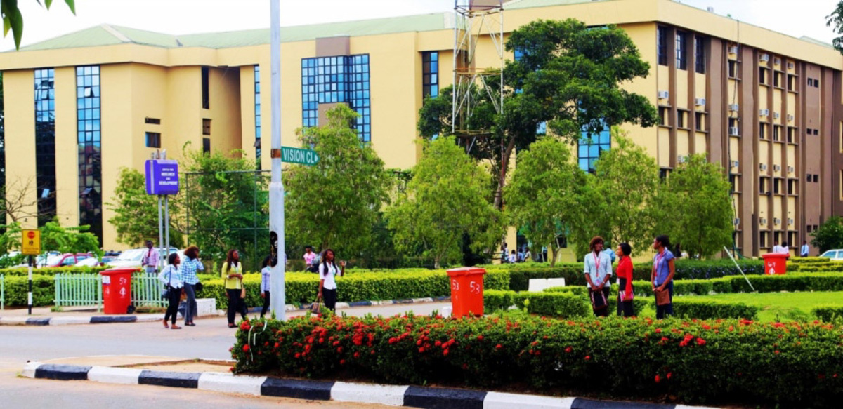 Nigeria : une université oblige ce type de personnes à porter du soutien-gorge