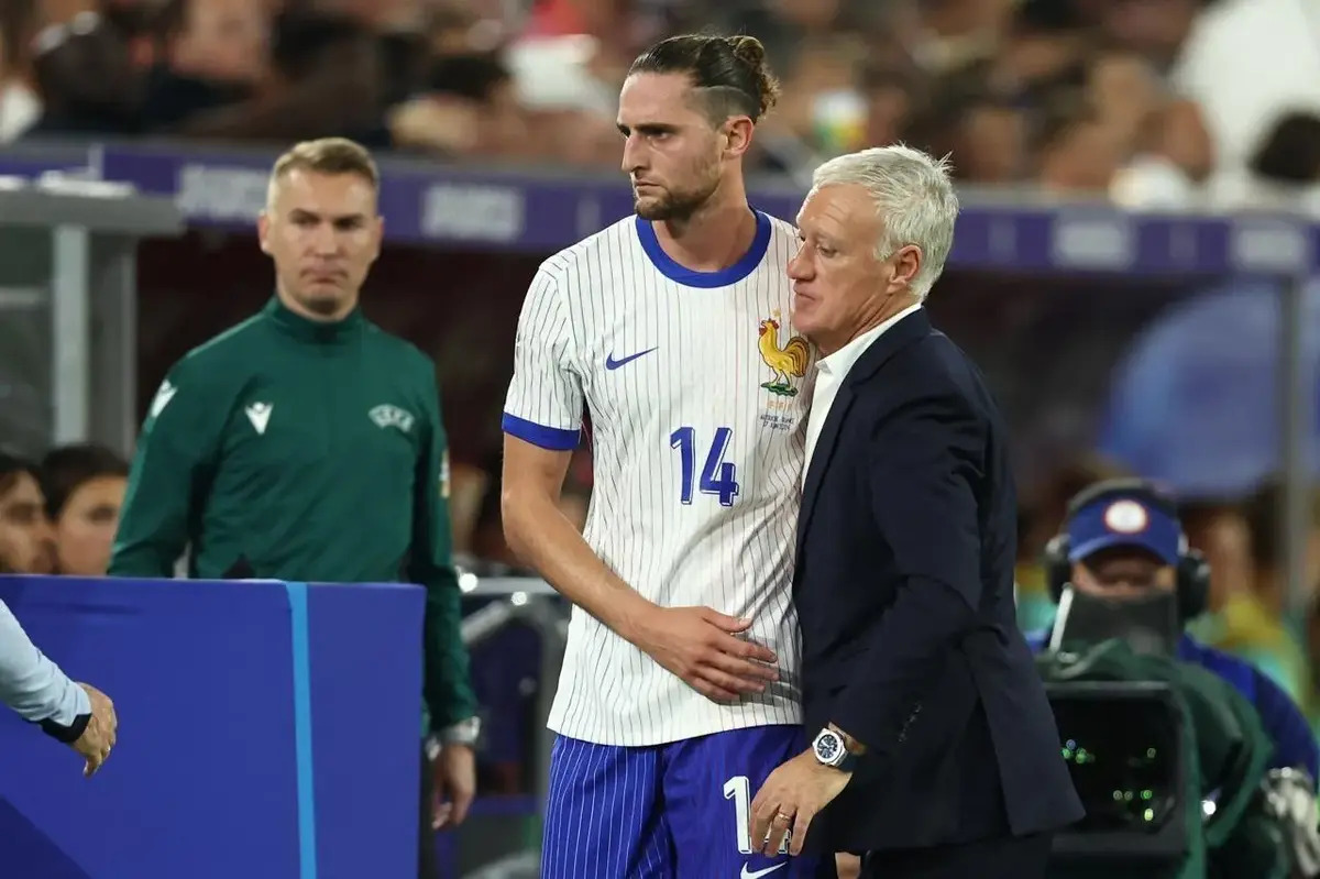 Didier Deschamps sur le transfert d'Adrien Rabiot : " Je ne vais pas me mêler de…"
