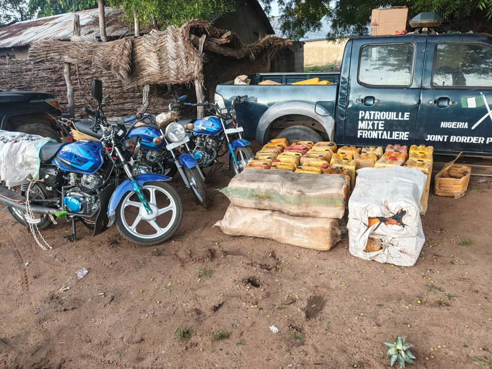 Opérations frontalières la police nigériane saisit des marchandises destinées au Niger et au Cameroun
