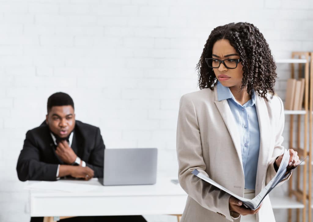 Togo un employeur a-t-il le droit de demander à un candidate de tourner à 360 degrés lors d'un entretien d'embauche