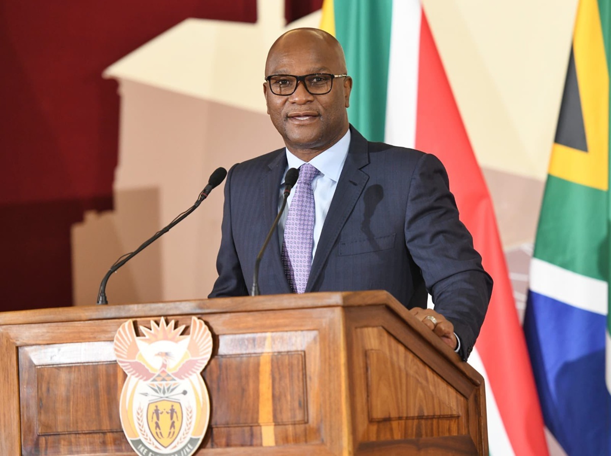 Afrique du Sud hommage à l'ambassadeur Nathi Mthethwa, décédé à Paris