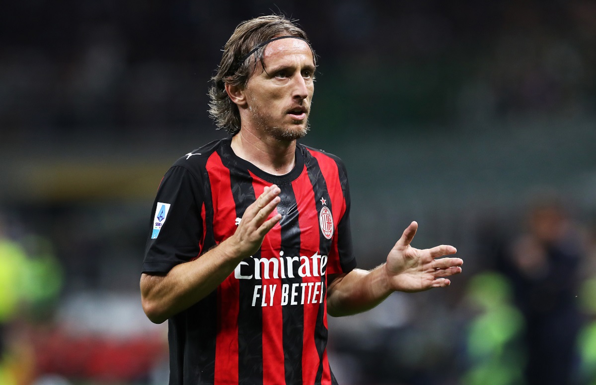 Luka Modric le cadeau à plusieurs millions de Fcfa de la star à ses nouveaux coéquipiers de l’AC Milan Crédit photo : 
Football Italia