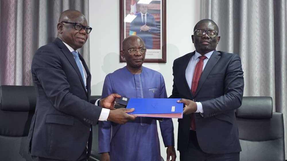 Togo Ministère de la Santé passation entre Jean-Marie Koffi TESSI et Tchin DARRE