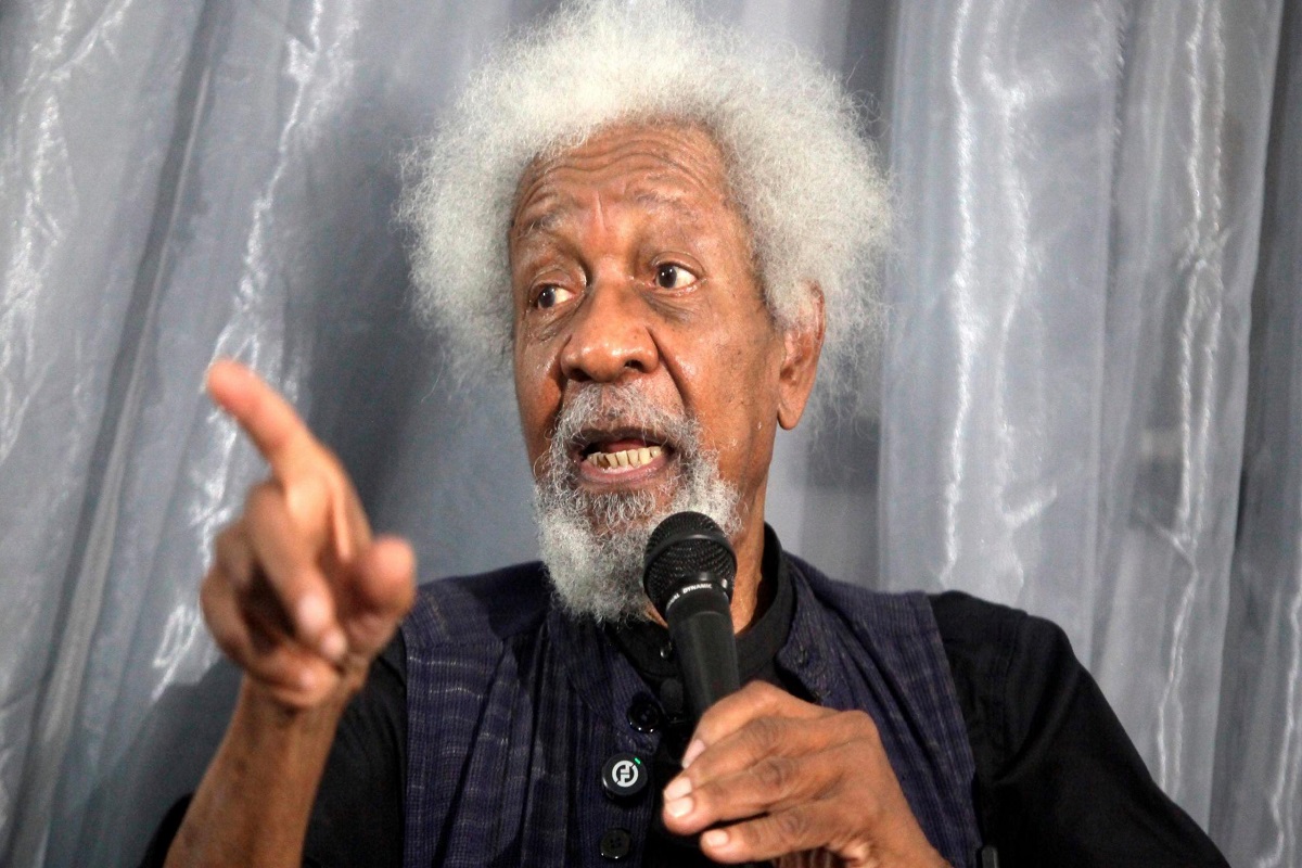 Wole Soyinka l’écrivain nigérian et prix Nobel de littérature interdit d’entrée aux USA Crédit photo : 
BBC