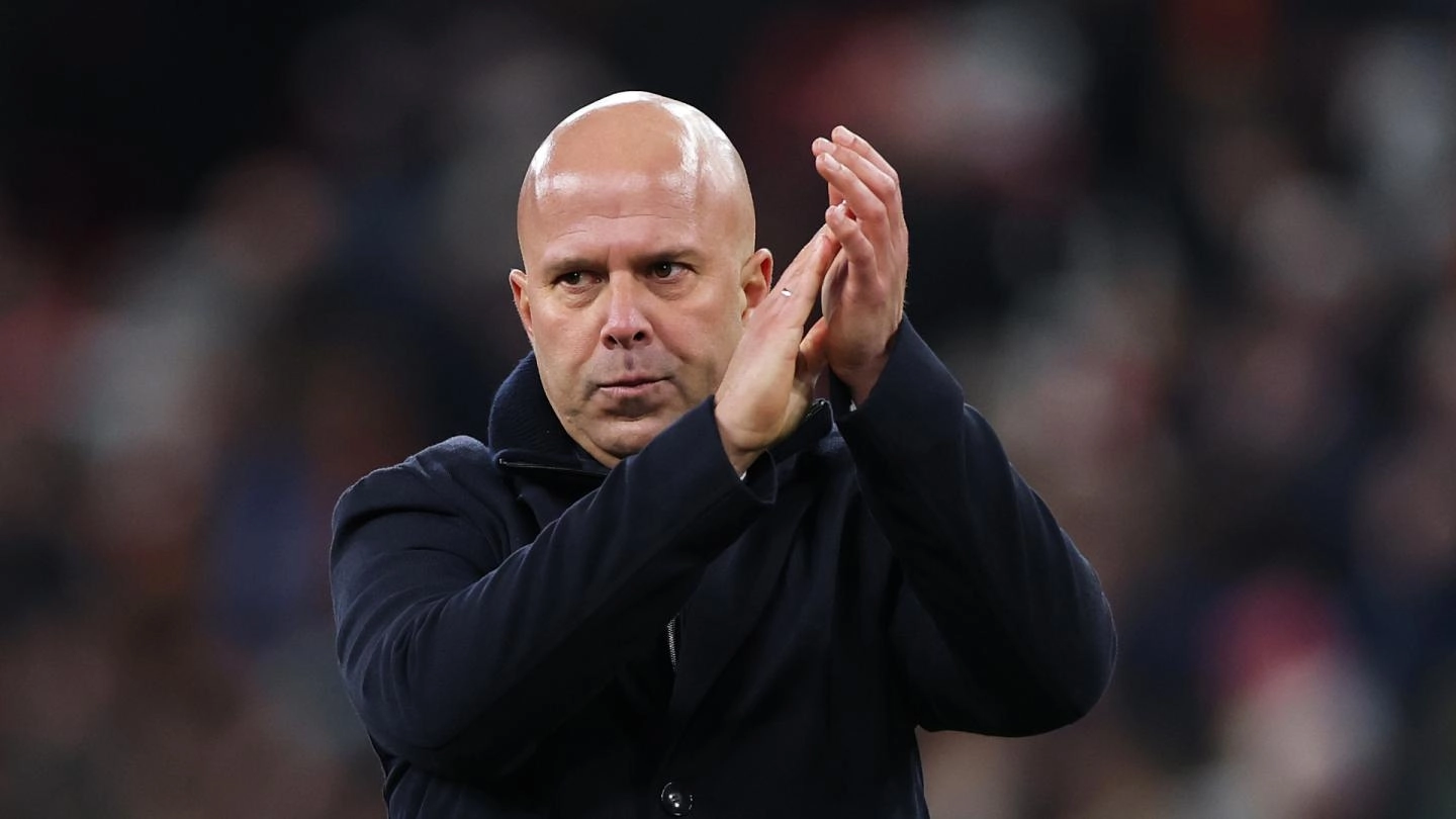 Foot Arne Slot vante les progrès des recrues de Liverpool, Wirtz en tête