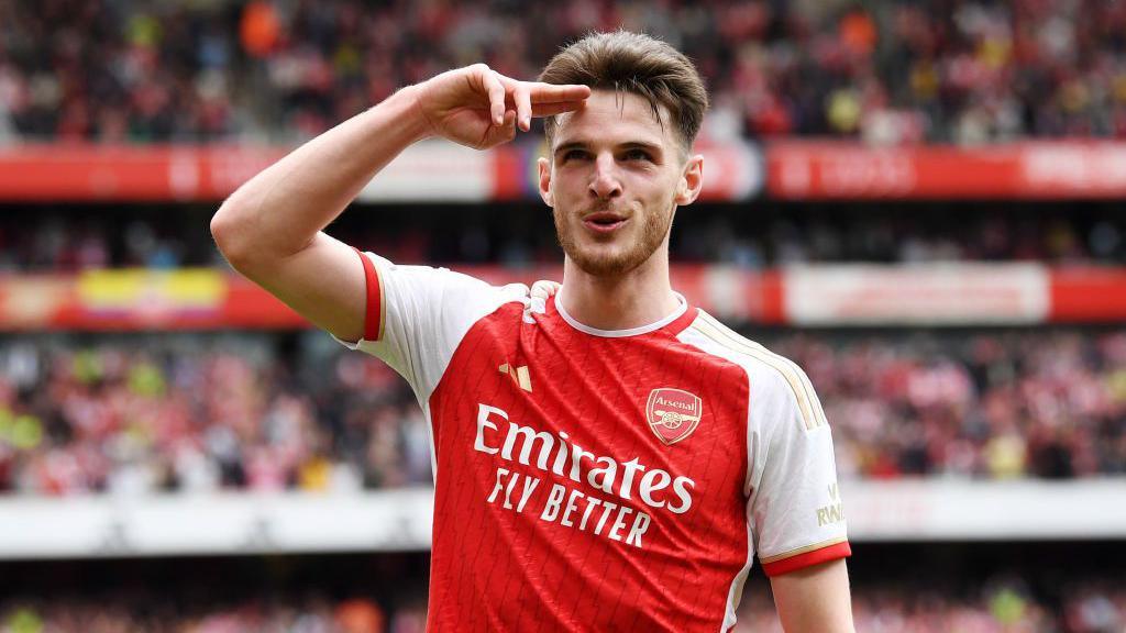 « Pas parfait, mais en demi-finale » : Declan Rice assume le style d’Arsenal
